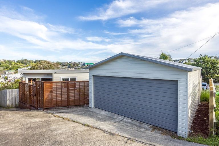 Photo of property in 35 Matai Road, Stanmore Bay, Whangaparaoa, 0932