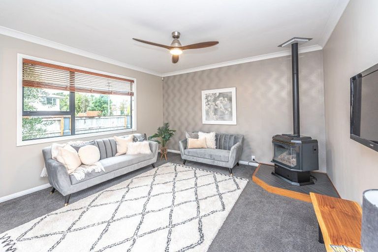 Photo of property in 27 Caius Avenue, Gonville, Whanganui, 4501