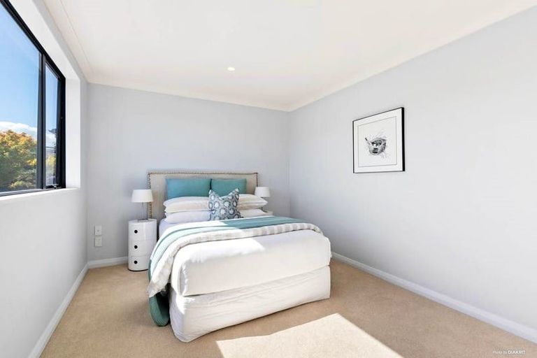 Photo of property in 11b Wendover Road, Glendowie, Auckland, 1071