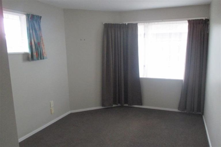 Photo of property in 17c Division Street, Riccarton, Christchurch, 8041