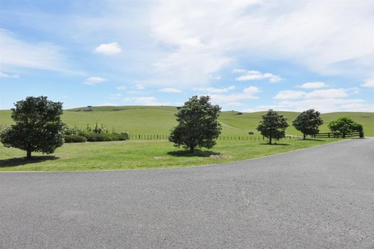 Photo of property in 10 Sunset Drive, Baylys Beach, Dargaville, 0377