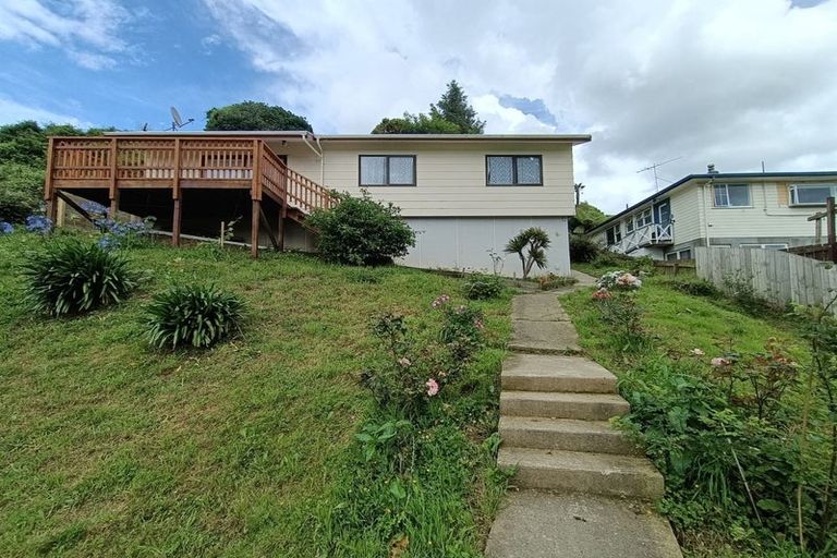 Photo of property in 38 Jackson Terrace, Ranui, Porirua, 5024