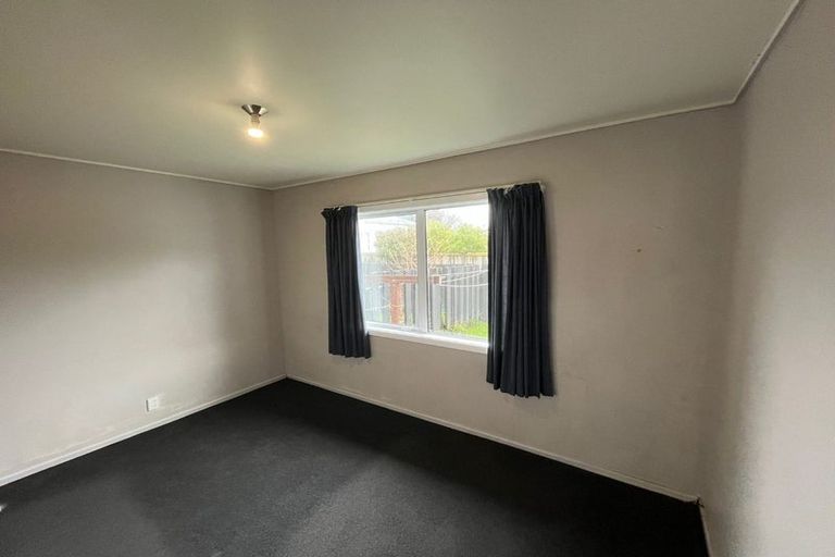 Photo of property in 2/54 Awamutu Grove, Waiwhetu, Lower Hutt, 5010