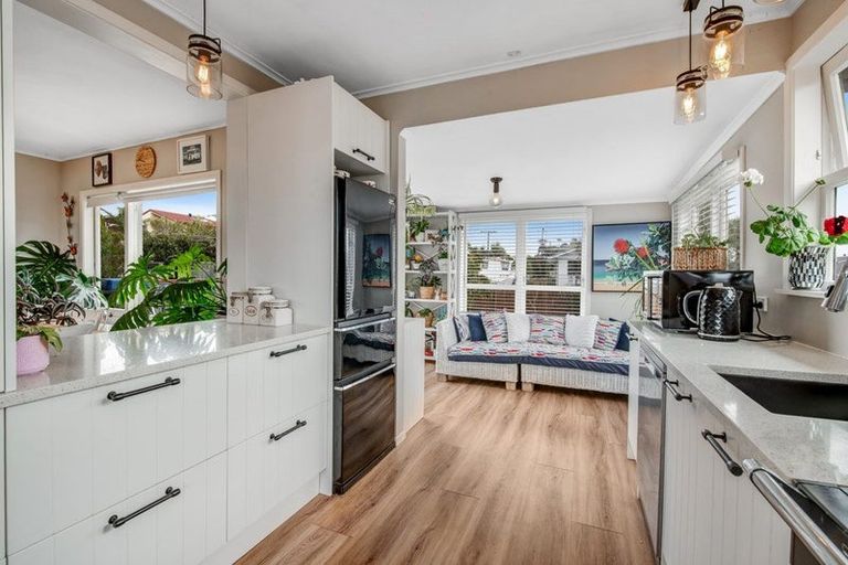 Photo of property in 6 Virginia Circus, Snells Beach, 0920