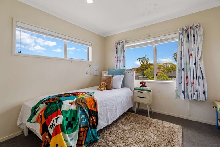 Photo of property in 34 Aitkenhead Court, Parakai, 0830