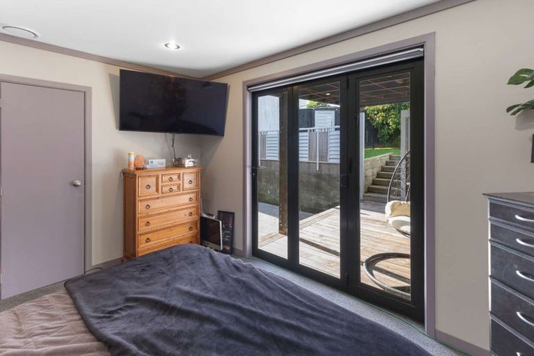 Photo of property in 57 Awanui Street, Merrilands, New Plymouth, 4312