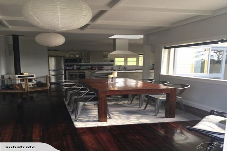 Photo of property in 93a Shaw Road, Oratia, Auckland, 0604