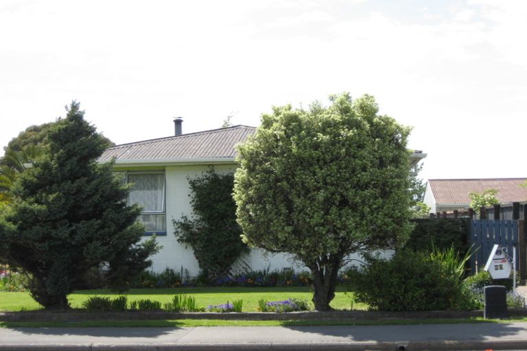 Photo of property in 60 Bush Street, Rangiora, 7400