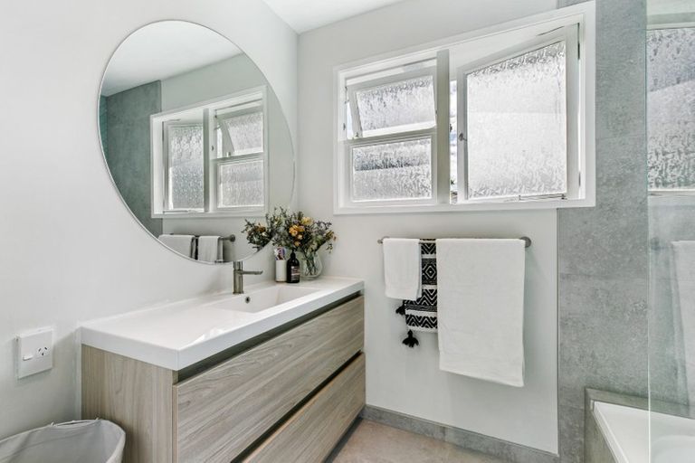 Photo of property in 5 Wanaka Place, Glenview, Hamilton, 3206