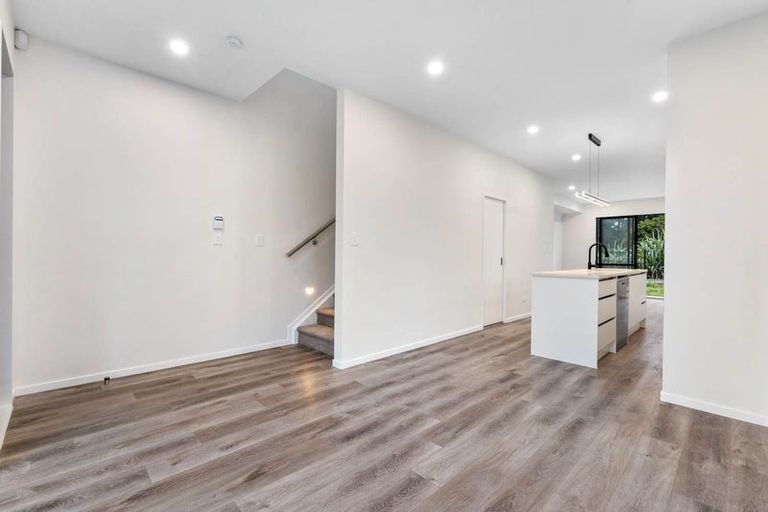 Photo of property in 9 Purapura Lane, Kumeu, 0810