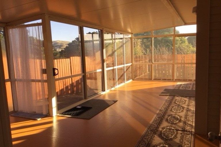 Photo of property in 83 Mark Avenue, Paparangi, Wellington, 6037