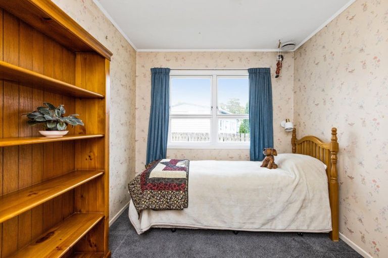 Photo of property in 23 Mangarau Crescent, Havelock North, 4130