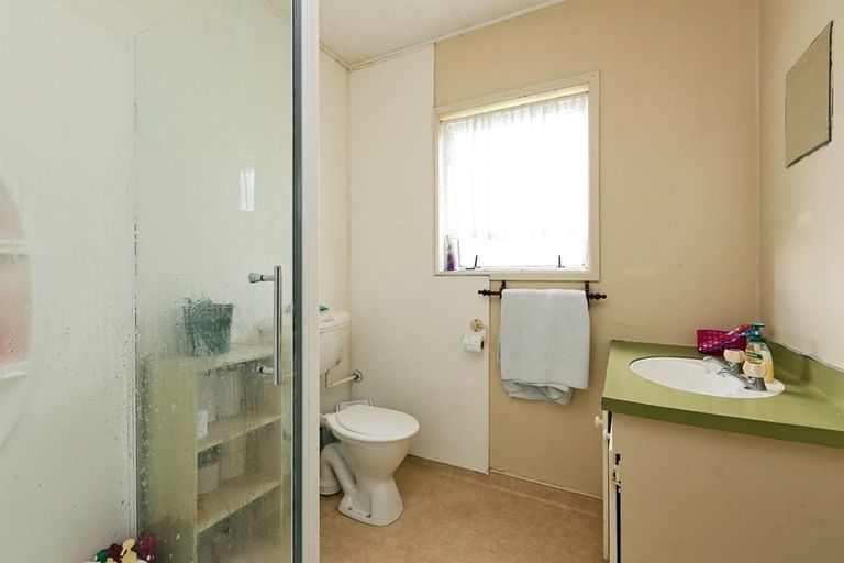 Photo of property in 323 Flaxmere Avenue, Flaxmere, Hastings, 4120