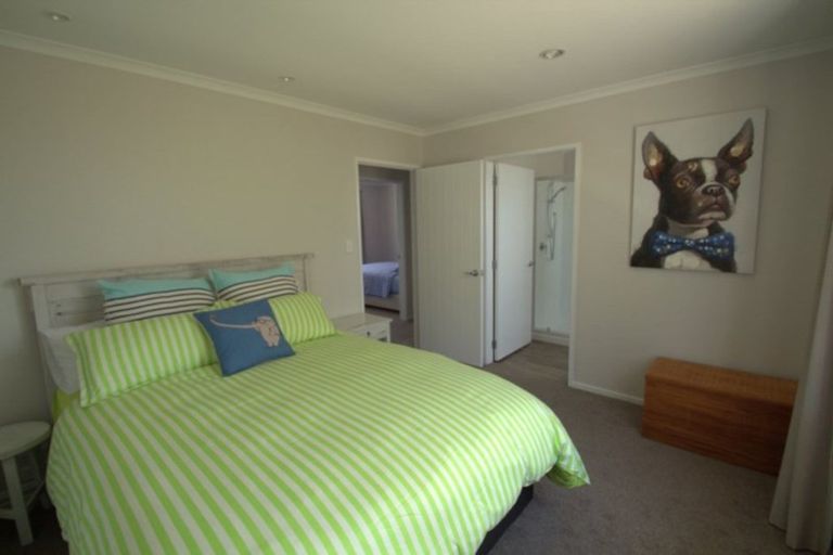 Photo of property in 15 Coprosma Close, Papamoa Beach, Papamoa, 3118