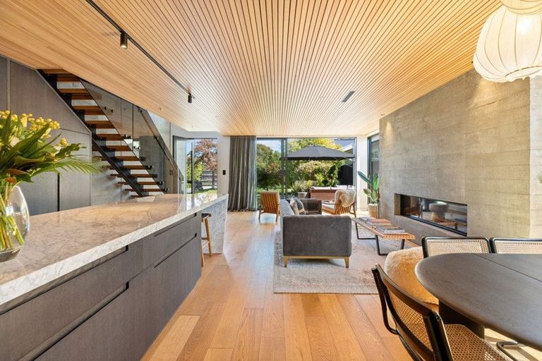 Photo of property in 40 Hewitts Road, Merivale, Christchurch, 8014