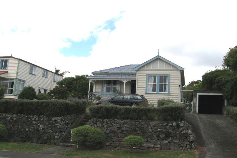 Photo of property in 59 Palmerston Road, Birkenhead, Auckland, 0626