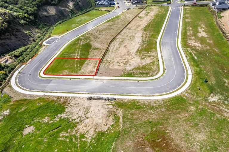 Photo of property in 133 Silverstream Road, Crofton Downs, Wellington, 6035