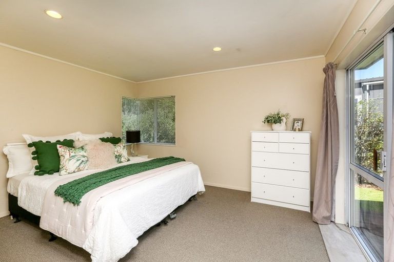 Photo of property in 96a Mangorei Road, Strandon, New Plymouth, 4312