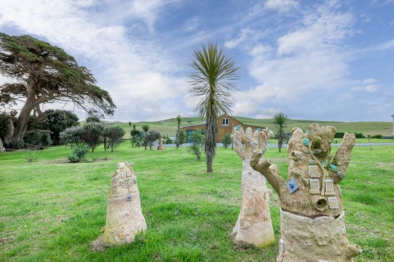 Photo of property in 11 Alcemene Lane, Baylys Beach, Dargaville, 0377
