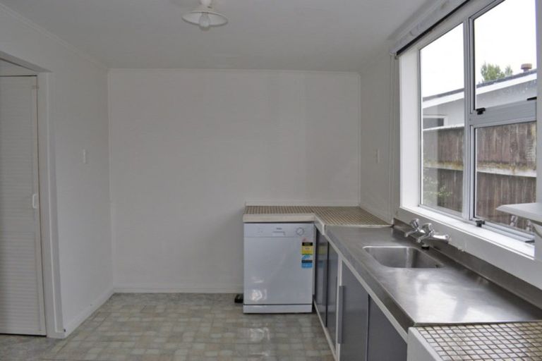 Photo of property in 77 Kirk Street, Otaki, 5512