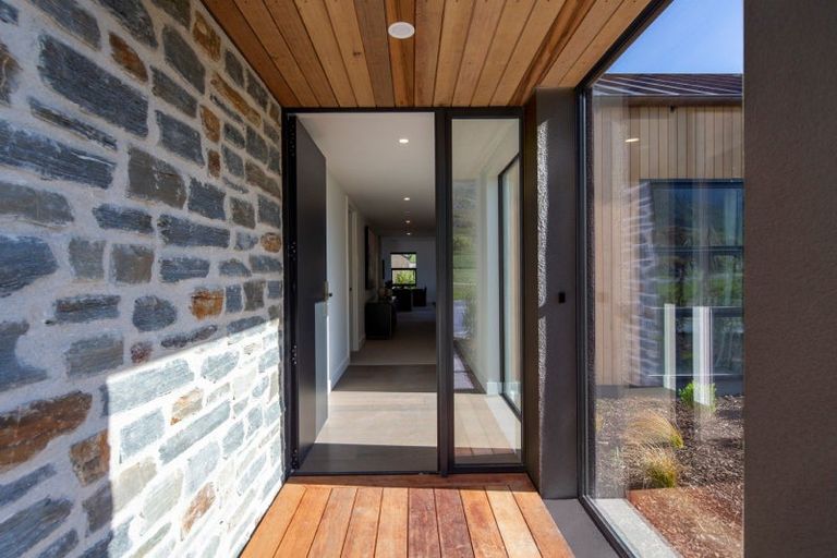 Photo of property in Kawarau Heights, 22 Kawarau Heights Boulevard, Lake Hayes, Queenstown, 9304