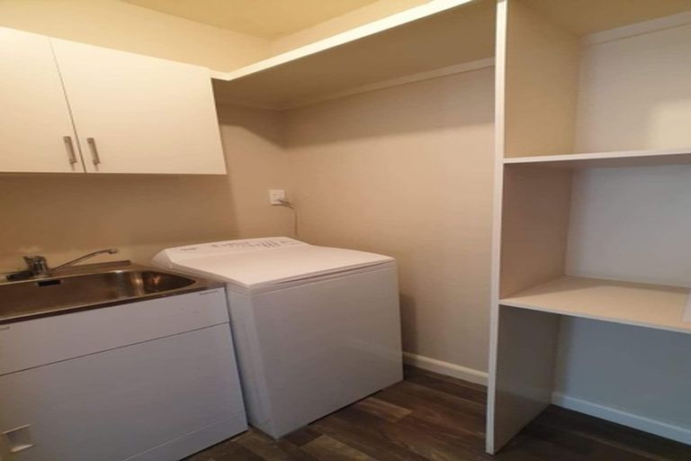 Photo of property in 37 Acacia Avenue, Upper Riccarton, Christchurch, 8041