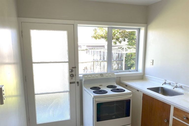 Photo of property in 3/36 Geraldine Street, Edgeware, Christchurch, 8013