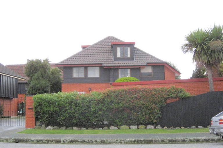 Photo of property in 2/8 Albany Street, St Albans, Christchurch, 8014