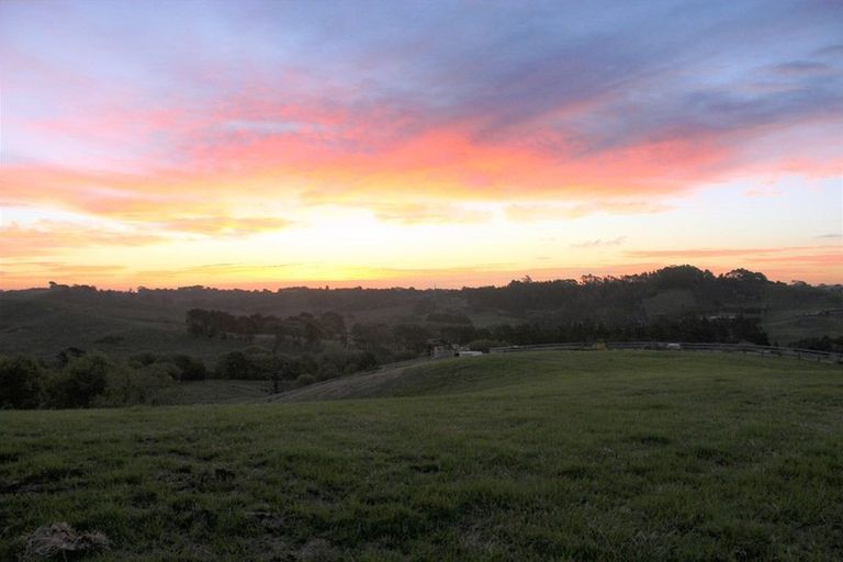 Photo of property in 3 Charity Way, Stillwater, Silverdale, 0993