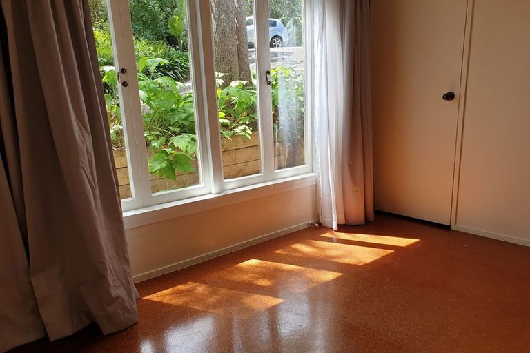 Photo of property in 218 Wade River Road, Wade Heads, Whangaparaoa, 0932