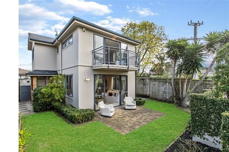 Photo of property in 5 Canterbury Park Lane, Ellerslie, Auckland, 1051