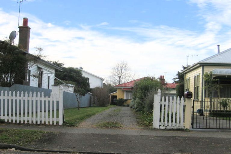 Photo of property in 13 Mcdonald Street, Napier South, Napier, 4110