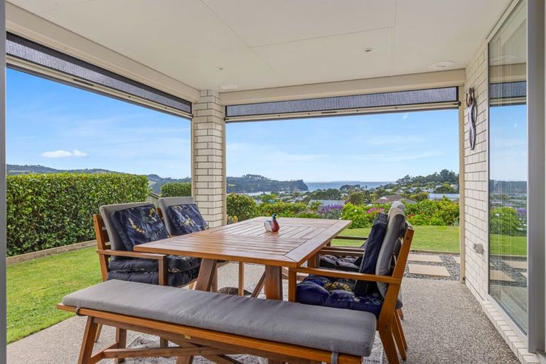 Photo of property in 15 Seaview Crescent, Hatfields Beach, Orewa, 0931