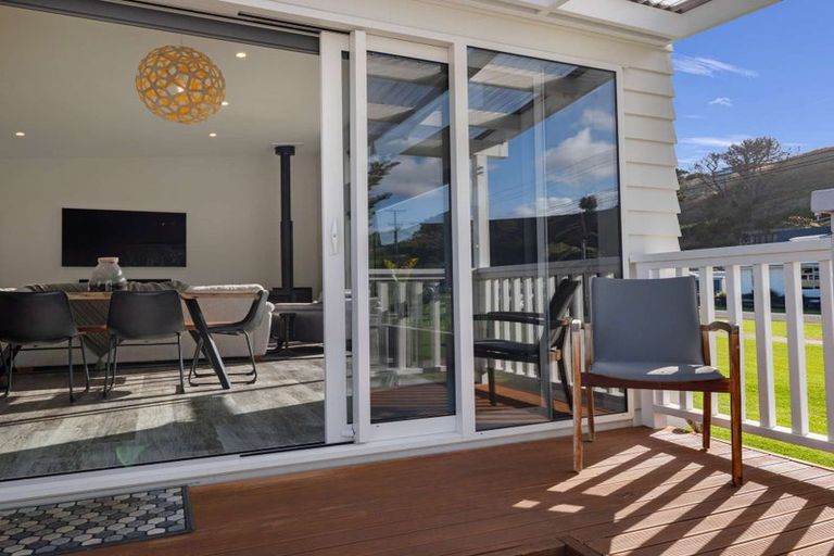 Photo of property in 14 Mowhanau Drive, Kai Iwi, Whanganui, 4574