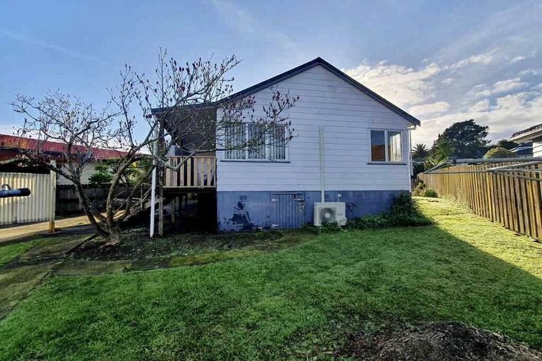 Photo of property in 139 Aviemore Drive, Highland Park, Auckland, 2010