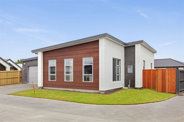 Photo of property in 3 Ardnave Lane, Broomfield, Christchurch, 8042