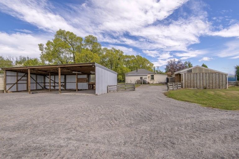 Photo of property in 8 Mcraes Road, Waikari, 7385