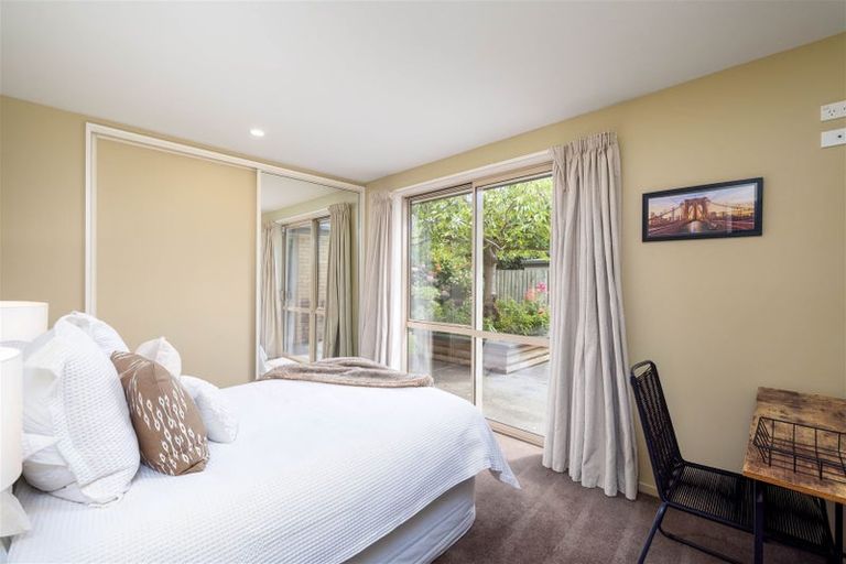 Photo of property in 8 Piper Lane, Beckenham, Christchurch, 8023