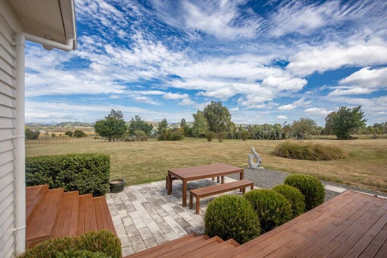 Photo of property in 381 Racecourse Road, Waipukurau, 4282