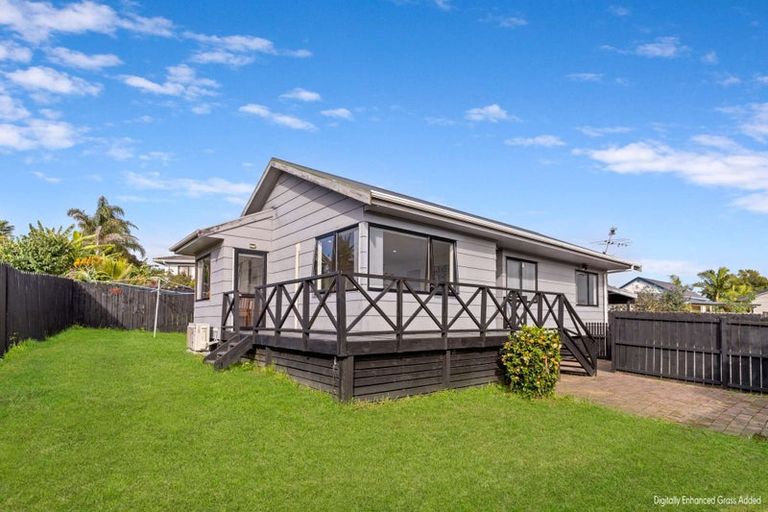 Photo of property in 1/67 Charntay Avenue, Clover Park, Auckland, 2019