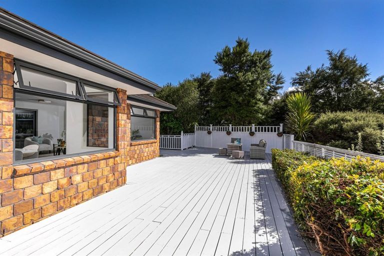 Photo of property in 4 Clapton Place, Henderson, Auckland, 0612
