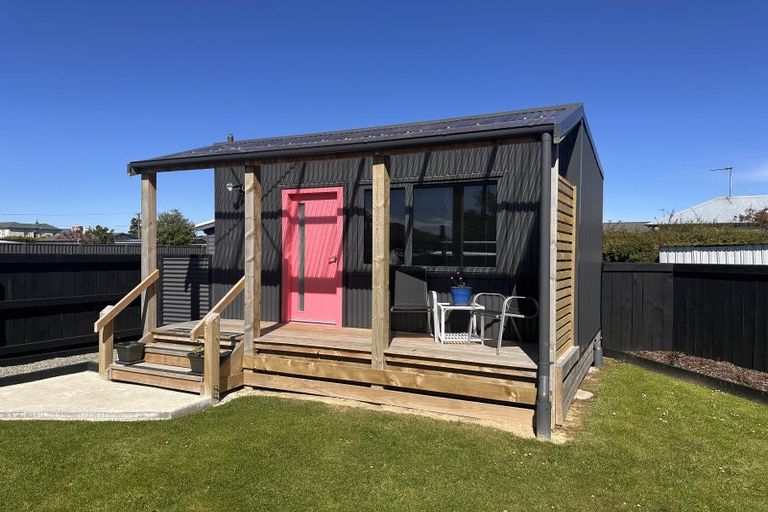 Photo of property in 25 Queen Street, Winton, 9720