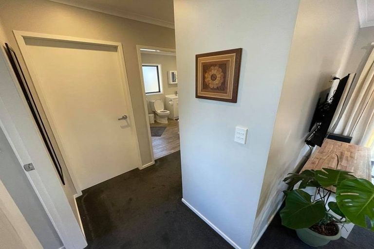 Photo of property in 123 Riverstone Drive, Riverstone Terraces, Upper Hutt, 5018