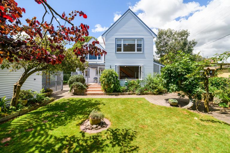 Photo of property in 518 Ruahine Street, Hokowhitu, Palmerston North, 4410