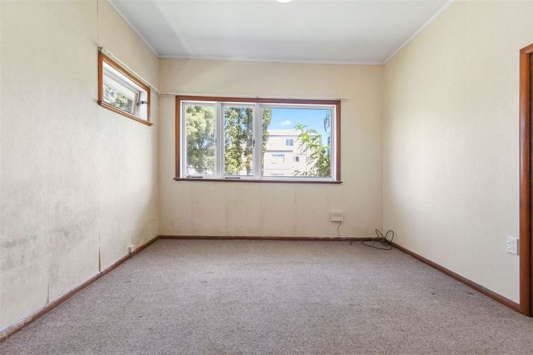 Photo of property in 24 Opoia Road, Hamilton East, Hamilton, 3216