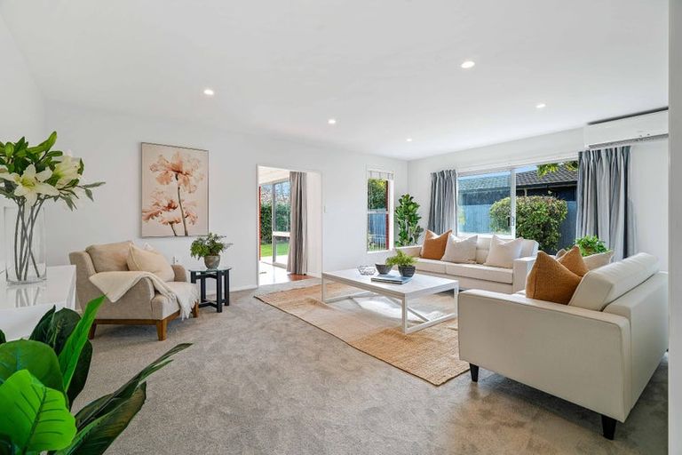 Photo of property in 9 Gilmore Place, Burnside, Christchurch, 8053