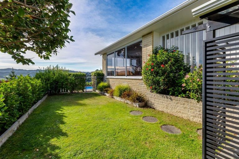 Photo of property in 11 Spinnaker Drive, Whitby, Porirua, 5024