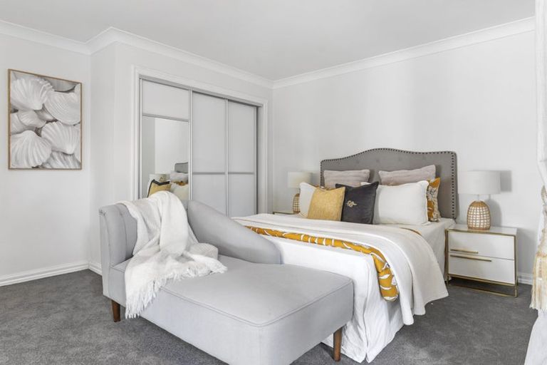 Photo of property in 55 Seaton Road, Murrays Bay, Auckland, 0630