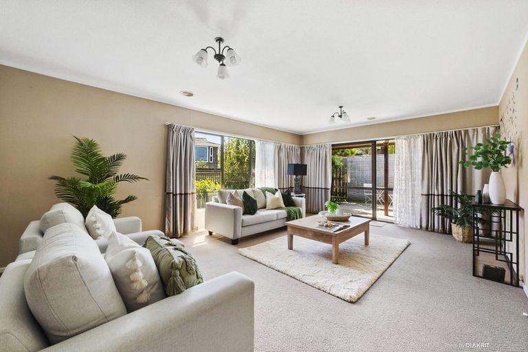 Photo of property in 76 Cortina Avenue, Johnsonville, Wellington, 6037