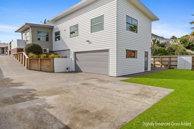 Photo of property in 13a Heta Road, Highlands Park, New Plymouth, 4312